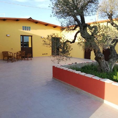 Casa Acito Bed & Breakfast Stornara Exterior foto