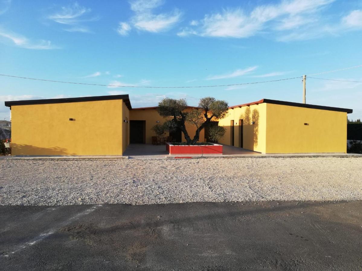Casa Acito Bed & Breakfast Stornara Exterior foto