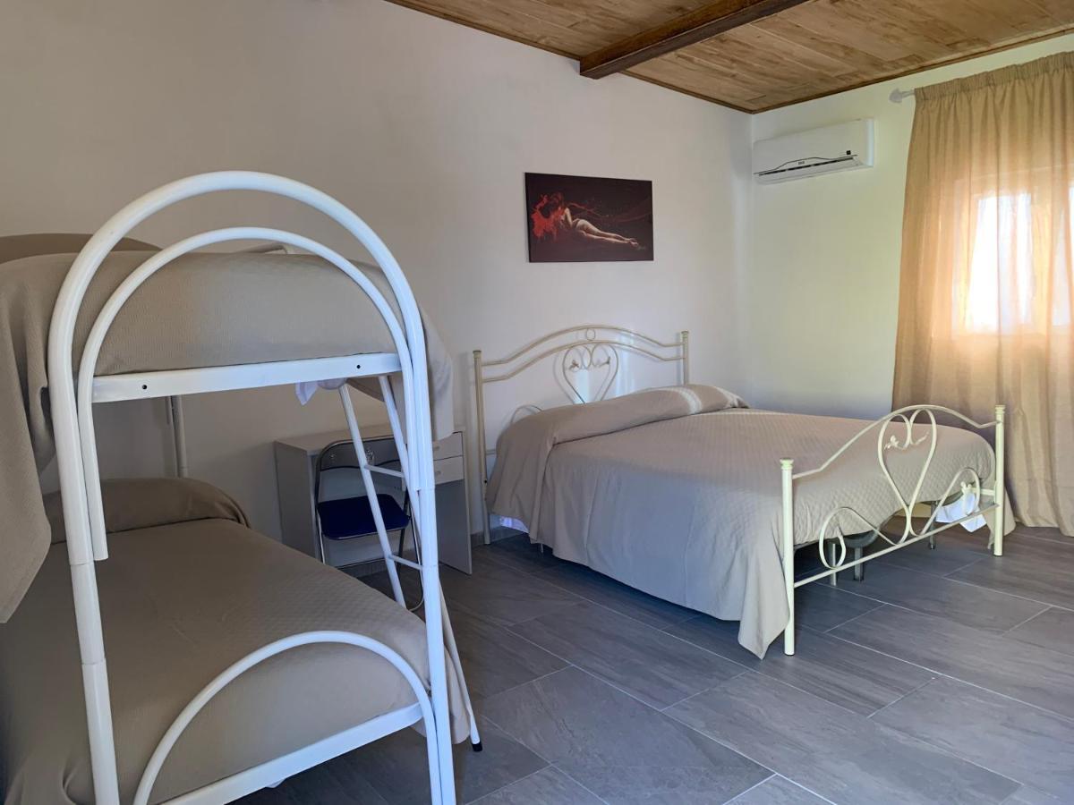 Casa Acito Bed & Breakfast Stornara Exterior foto